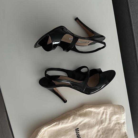 Manolo Blahnik black patent leather heels - Picture 4 of 6
